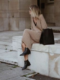 Sukienki Maksi, Street Mode, Camel Dress, Denim Baby, Dress Booties, Fashion Dresses Casual, Winter Trends, Top Top