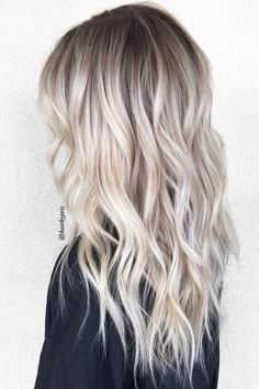 Best Platinum Blonde Hair Colors ★ See more: http://lovehairstyles.com/shades-platinum-blonde-hair/ Platnium Blonde Hair, Ash Blonde Hair Colour, Ash Blonde Balayage, Bronde Hair, Ombre Hair Blonde, Balayage Blonde