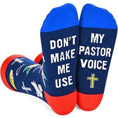 CHRISTIAN SOCKSThe blue pastor socks are decorated with white dove patterns, ΙΧΘΥΣ patterns and Bible patterns. At the bottom of the socks, there is a funny saying that reads, "DON'T MAKE ME USE MY PASTOR VOICE."SIZE & PACKAGEOur unisex design fits most men's US size 6-13 feet and most women's US size 7 and up. Each pair of religious socks comes in a plastic zippered bag.QUALITY MATERIALOur Jesus socks are made of 80% combed cotton, 17% polyamide, and 3% spandex to ensure they are soft, c... Pastor Appreciation Gift Basket Ideas, Medical Socks, Socks Gifts, Gifts Christian, Holiday Socks