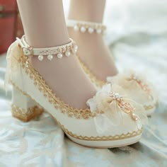 Customized Product, is not eligible for return. Ship In 5-15 Days. Fabric Material: Pu Color: Beige white, Black Heel Height: 6cm/2.36" Kasut Pengantin, Halter Dress Short, Kawaii Shoes, Flower Shoes, Fancy Shoes, Pretty Shoes, Lolita Fashion, Black Heels, Cute Shoes