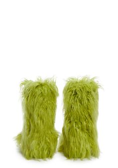 These slipper boots have a fuzzy faux fur construction with platform soles and a pull-on fit. Current Mood Clothing, Fuzzy Slippers, Current Mood, Slipper Boots, Dolls Kill, Online Boutique, Streetwear Fashion, Faux Fur, Slippers