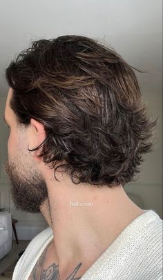 Men’s Short Long Hair, Short Swept Back Hairstyles, Men's Hair Cuts Medium, Men Swept Back Hair, Back Head Haircut Men, Slicked Back Hair Men Curly, Chin Length Mens Hair, Layers For Long Hair Men, Back Of Hair Men