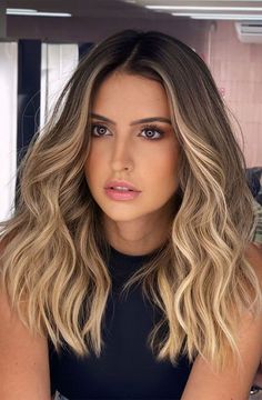 Brown To Blonde Balayage Medium, Spring Summer 2024 Hair Trends, Hair Trend 2023, Trend Hair Color, Hair Color Ideas 2023, Ombre Balayage Hair, New Hair Color Trends, Balayage Hair Color, Color Rubio