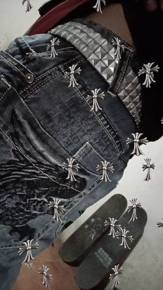 #baggypantsforwomen #baggyjeansoutfit #sk8 #skater #emo #punk Emo Jeans, Baggy Jeans Outfit, Punk Rocks, Skateboard Clothes, Emo Skater, Skater Girl Outfits, Skater Boy, Punk Rock Fashion, Skater Style