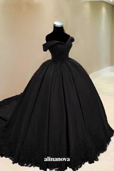 Black Gown For Quinceanera, Quinceanera Ball Gown With Sweep Train For Debutante Ball, Quinceanera Dress With Sweep Train For Debutante Ball, Elegant Black Dress For Quinceanera, Floor-length Quinceanera Dress For Prom Season Debutante Ball, Floor-length Quinceanera Dress For Debutante Ball And Prom Season, Floor-length Quinceanera Dress For Debutante Ball During Prom Season, Quinceanera Gown With Sweetheart Neckline And Sweep Train, Quinceanera Gown With Sweep Train And Sweetheart Neckline