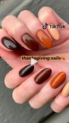 ++short squared fall nails 2021, fall nails 2021 simple, fall nails acrylic, fall winter 2021 2022 trends nails, fall nails 2021 acrylic brown... November Nail Designs, Fall Thanksgiving Nails, November Nails, Fall Gel Nails, Cute Nails For Fall, Manicure Gel, Fall Acrylic Nails