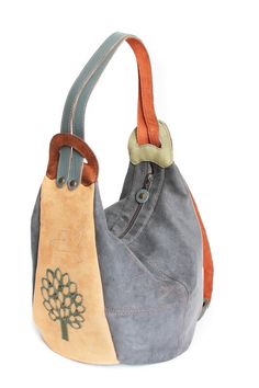 Sling Bag Pattern, Sac Diy, Hobo Tote Bag, Upcycled Bag, Diy Tote Bag, Boho Bags, Jeans Bag, Bag Patterns To Sew, Felt Bag