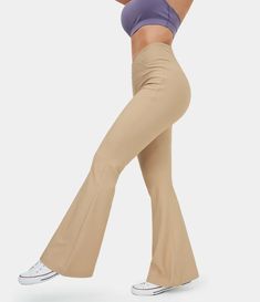 Khaki Pants Outfit Women Casual, Khaki Flare Pants, Casual Flare Jeans, Khaki Pants Outfit, Plain Leggings, Super Flare Jeans, Full Outfits, Cotton Casual Pants, Women Jogger Pants