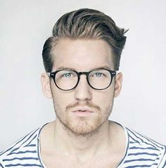 Best Undercut Hairstyles, Man With Glasses, Popular Mens Hairstyles, Undercut Men, Hairstyles With Glasses, Corte De Cabelo Masculino, Short Wavy Hair, Short Wavy, Mens Cuts