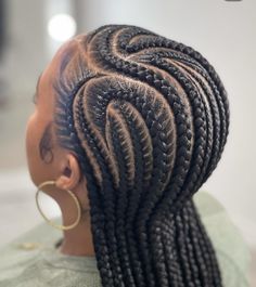 Pretty Feed In Braids, Easy Protective Braid Styles, Black Woman Cornrow Hairstyles, Trending Hairstyles For Ladies 2024, Alisha Keys Braids, Alicia Keys Braids Hairstyles, Straight Back Feed In Braids, Trending Cornrows, Updo Cabello Natural