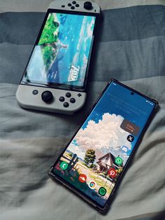 A Nintendo Switch OLED and a Samsung Note Phone Minimalist Setup, Ipad Picture, Desktop Gadgets, Minimalist Phone, Phone Samsung, Mario Nintendo