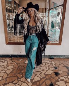 Cowboy Boots Western Outfit, Country And Western Party Outfit, Western Chic Outfits Party, Country Festival Outfit Summer Boho, Punchy Outfits Concert, Black Bell Bottom Jeans Outfit Winter, Nashville Outfits Sparkly Boots, Iconic Western Outfits, Summer Outfits Winery