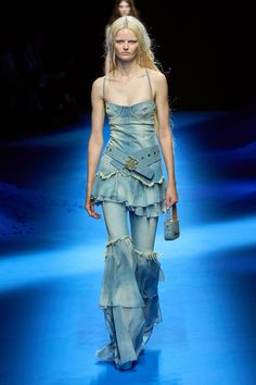 Blumarine Spring 2023 Ready-to-Wear https://www.vogue.com/fashion-shows/spring-2023-ready-to-wear/blumarine/slideshow/collection#18 Denim On Denim Runway, Denim Haute Couture, Blumarine Runway, Runway Fashion Couture, Runway Outfits, Ragged Priest, All Jeans, Fashion 101, Spring 2023