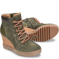 Underlyn | SofftShoe Sofft Shoes, Free Shoes, Shoe Boutique, Fall Shoes, City Chic, Boot Shop, Green Fashion, Timberland Boots, Lace Up Boots