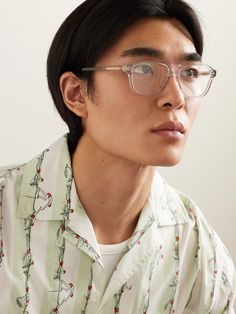 Bottega Veneta Eyewear's take on traditional aviator-style glasses is made from clear acetate. They're subtly detailed with the brand's triangle emblem at the temples and have visible gold-tone arms. Swap the lenses out for your prescription. Mens Eye Glasses Frames, Aviator Glasses Men, Clear Aviator Glasses, Tone Arms, Mens Eye Glasses, Style Glasses, Eye Glasses Frames, White Shoes Sneakers, Glasses For Men