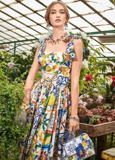 Colorful Dress, Dolce Gabbana Dress, Photography Women, Coco Chanel, Dress To Impress, High Fashion, Versace, Dolce And Gabbana, Fendi