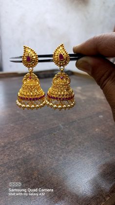 South jewellery Gold Earrings Outfit, Gold Ornaments Design, Gold Buttalu, South Jewellery, Mango Earrings, Gold Jhumka