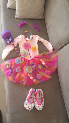 Candy Land Costumes, Party Balloons Diy, Candy Costumes, Giant Candy, Candyland Party, Candy Land Christmas Decorations Diy, Candy Land Christmas Decorations, Candy Land Christmas Tree, Crafts Room