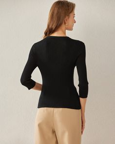 Type: Women's Sweater.Material: 100% A-Grade Wool. Features:Premium Cashmere Elegance: Expertly crafted from the finest cashmere, this base layer envelops you in pure luxury. Every thread speaks to our unwavering commitment to quality and opulence. Effortless Sophistication: The slim-fit design accentuates your curves, making it the perfect foundation for your outfit. Wear it under your favorite blouse, sweater, or blazer to add a touch of warmth and style to any ensemble. Second Skin Comfort: E How To Wash Silk, Cashmere Fabric, Cozy Scarf, Timeless Wardrobe Staples, Elegant Colors, Elegant Updo, Perfect Foundation, Oversized Style, Sweater Material