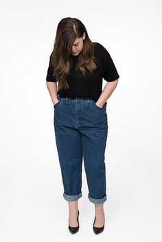 Mom Jeans Look, Minimalist Clothes, Ripped Jeggings, Wife Style, Image Consulting, Elastic Jeans, Look Office, Real Fashion