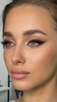 #makeup #fashion #glamour #glam #beautycare #womensstyle Bridesmaid Cat Eye Makeup, Brown Wedding Eye Makeup, Brown Eyes Bride Makeup, Brown Eye Makeup For Wedding, Wedding Cat Eye Makeup, Bridal Makeup To Make Eyes Bigger, Brown Smokey Eye Bridesmaid, Wedding Makeup Freckles Brides, Wedding Guest Make Up 2024