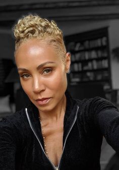 African American Short Haircuts, Blonde Natural Hair, Jada Pinkett, Sandy Blonde