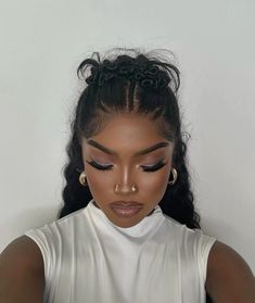 Des Dior Hairstyle, Faux Laux Styles, Big Natural Hairstyles, Dessdior Hairstyle, Slick Clip Hairstyles, Space Buns Outfit Fall, It Girl Hairstyles Black Women, Mom Hairstyles Black Women, 90s Baddie Hairstyles