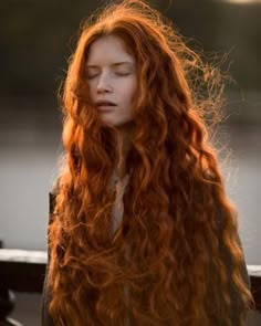 Frizz Free Curls, Natural Red Hair, Red Hair Woman, Beautiful Red Hair, Long Red Hair, Hair Red, Red Hair Color, Red Heads, Long Red