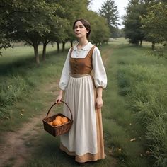 Hobbit Dress, Vintage Style Aesthetic, Hobbit Costume, Country Dresses, Medieval Dress, Eyeliner Looks, Garden Parties, Style Aesthetic, Historical Dresses