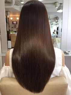 Çikolata Kahve Saç Rengi Tonları Kataloğu - Tarz Kadın Chocolate Brown Hair Straight, Brown Hair Cuts, Brown Hair Shades, Chocolate Brown Hair Color, Brown Hair Looks, Bronde Hair, Chocolate Hair, Chocolate Brown Hair, Hair Color Light Brown