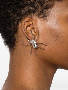 Find Y/PROJECT Spider Earrings on Editorialist. silver-tone brass polished effect spider design butterfly fastening for pierced ears These earrings come as a pair. Spider Earring, Spider Design, Spider Jewelry, Design Butterfly, Spider Earrings, Y Project, Pierced Jewelry, Red Earrings, Demi Fine Jewelry