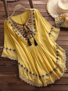 Mundo Hippie, Design Kurta, Vintage Blouses, Batwing Sleeve Blouse, India Style, Frock Fashion, Eid Outfits, Western Tops