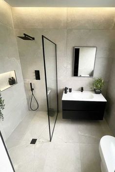 small bathroom interior walk in shower ideas matt black fixtures modern bathroom design Small Bathroom Interior, Bathroom Redesign, Bathroom Inspiration Decor, Upstairs Bathrooms, Small Bathroom Design