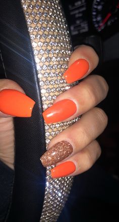 Fall Nails Medium Coffin, Halloween Gel Nails Coffin, Halloween Sns Nails Ideas, Simple Halloween Nail Art Designs, Orange Color Nail Designs, Coffin Shape Fall Nails, Fall Nails Ideas Dip Powder Coffin, Basic Fall Acrylic Nails, Orange Sns Nails Designs