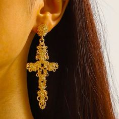 Gold Cross Dangle Earrings For Sale! These Earrings Are So Awesome! They Are New, Have Never Been Worn, And Are From My Boutique! They Are Gold Thick Crosses With A Cool Design On Them, And Are About 2 1/2 Inches Tall. They Are Made For Pierced Ears. Such Gorgeous Hoops, To Add To Your Jewelry Collection! Thick Gold Earrings, Cross Gold Earrings, Gold Hoop Earrings Aesthetic, Long Cross Earrings, Cross Earrings Vintage, Large Cross Earings Macys, Fly Jewelry, Gold Cross Earrings, Ornate Gold Crucifix Jewelry