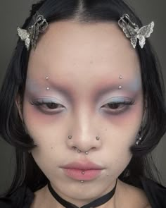 Winter Goth, Graphic Makeup, Soft Winter