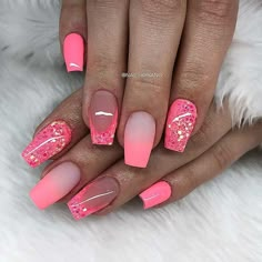 Short Coffin Nails Designs, Pink Nail Art Designs, Short Coffin, Short Coffin Nails, Smink Inspiration, Pink Nail Art, Acrylic Nails Coffin Short