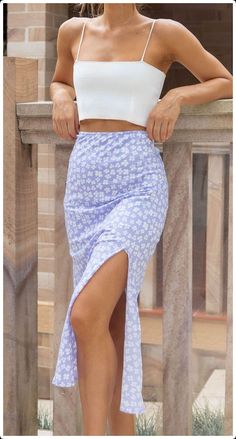 [SponsoredPost] 72 Most Popular Midi Skirt Outfit Summer Classy Insights You'll Be Impressed By #midiskirtoutfitsummerclassy Beach Skirt Outfit, Outfits Summer Classy, Casual Summer Outfits Dresses, Midi Skirt Outfit Summer, Midi Skirt Outfits Summer, Summer Outfits Dresses, Cute Outfits Summer, December Outfits, Skirt Outfit Summer