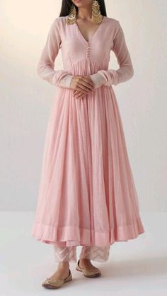 Skirts For Fall, Pastel Dresses, Anarkali Dress Pattern, Simple Kurta Designs, Simple Kurti Designs, Long Kurti Designs, Casual Indian Fashion, Indian Dresses Traditional, Kurta Designs Women