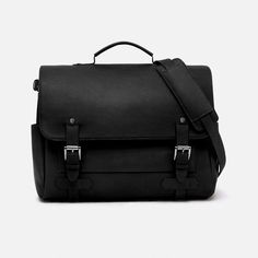 Business And Pleasure, Messenger Bag Men, Handcrafted Leather, Men's Accessories, Beautiful Bags, Duffel Bag, Weekender Bag, Things To Buy, Full Grain Leather