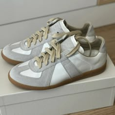 Accept The Right Offer. 100% Unused. Cream Sneakers With Rubber Sole, Classic Lace-up Sneakers With Translucent Outsole, Classic Lace-up Custom Sneakers With Translucent Outsole, White Closed Toe Sneakers With Laces, Classic Sneakers With Contrast Sole, Margiela Gats, Maison Martin Margiela Shoes, Legit Check, Margiela Sneakers