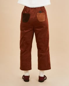 The Apple Cheeks Pants Apple Fashion, Rust Colored Pants Outfit, Apple Outfit, Apple Outfits, Winter Indie Outfits, Apple Clothes, Colored Pants Outfits, Fall Pants, Style Guru