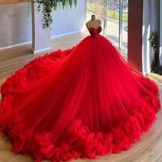 Wedding Dress With Roses, Party Gowns Evening Dresses, Party Gowns Evening, Evening Dresses Red, Dubai Party, Dresses Red Carpet, Puffy Prom Dresses, Red Rose Dress, Red Ball Gown