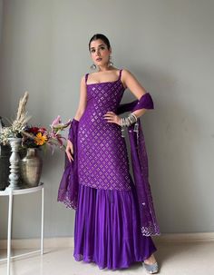 Karwachauth Outfit Ideas, Diwali Dress, Sharara Suit Designs, Sharara Designs, Afghani Clothes, Diwali Outfits, Gaun Fashion, Indian Party Wear