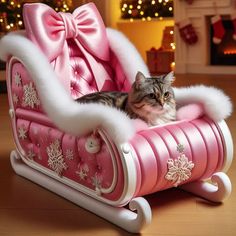 Christmas-Inspired Pet Beds: Cozy Comfort for Your Furry Friend Beds Cozy, Home Idea, Cat Towers, Pet Beds, Comforters Cozy, Pet Bed, Stylish Home, Creative Ideas, Floating