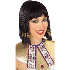 You can be the Queen of the Nile with this bob style braided wig (just above the shoulder length) with gold beads is perfect for your Cleopatra or goddess wig for Halloween, cosplay, 90's looks, religious celebrations, theatrical productions and more. One size fits most teens and adults. Other Cleopatra costumes and accessories are sold separately on our page – subject to availability. Egyptian Halloween Costume, Cleopatra Wig, Egyptian Goddess Costume, Egyptian Halloween, Short Black Wigs, Sweeping Bangs, Costume Noir, Goddess Costume, Halloween Queen