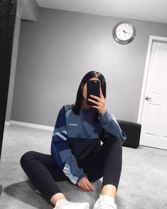 Sport Outfits School, Blue Leggings Outfit, Activewear Inspiration, Outfit Selfie, Winter Pants Outfit, Sport Clothes, Leggings Outfit, Foto Tips, Legging Outfits