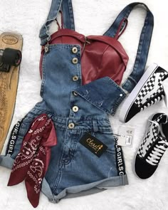 Closet Organisation, Weird Style, Teenage Outfits, Fitness Outfits, Drawing Stencils, Teenager Outfits, Edgy Outfits, Teen Fashion Outfits, Dress Beautiful