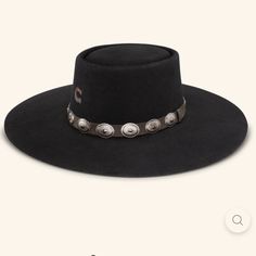 Perfect Condition Only Wore Once. Retailed On Official Charlie 1 Horse Site For $180 Horse Black, Flat Brim Hat, Desert Fashion, Horse Accessories, High Desert, Brim Hat, Hat Fashion, Hats For Women, Women's Accessories