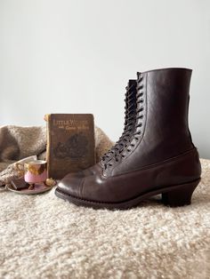 If you don't see your size or it is already sold out, please look out for our MADE TO ORDER listing of the same model, which takes 6 to 8 weeks to be ready to dispatch. Style ref: VICM2 These Victorian pointy toe boots are faithful reproductions of an original pair from the late 1800s, early 1900s. The slim last and pointy toe give them a unique look- great for accurate reenactment, costume work or simply for stylishly combining with a modern outfit. The last is elegant but not too narrow allowi Victorian Boots Antique, 1920s Boots Women, Fitted Lace-up Boots, Luxury Classic Lace-up Business Boots, Brown Lace Up Boots Vintage, Luxury Classic Lace-up Boots For Business, Luxury Classic Business Lace-up Boots, Victorian Laceup Boots, Luxury Women's Wingtip Boots